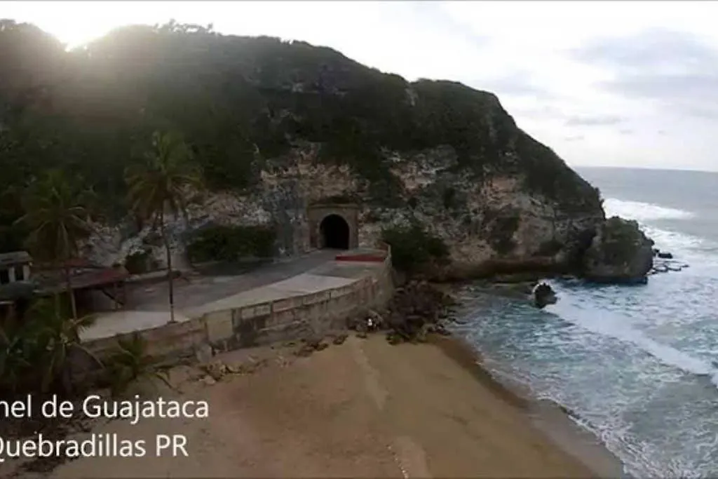 Montones Beach Apartment Isabela
